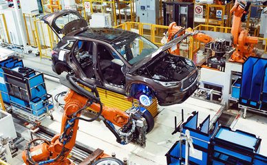 東風英菲尼迪 以“奮進之年”為號角，多維戰略布局釋放潛能，驅動未來汽車銷售新篇章